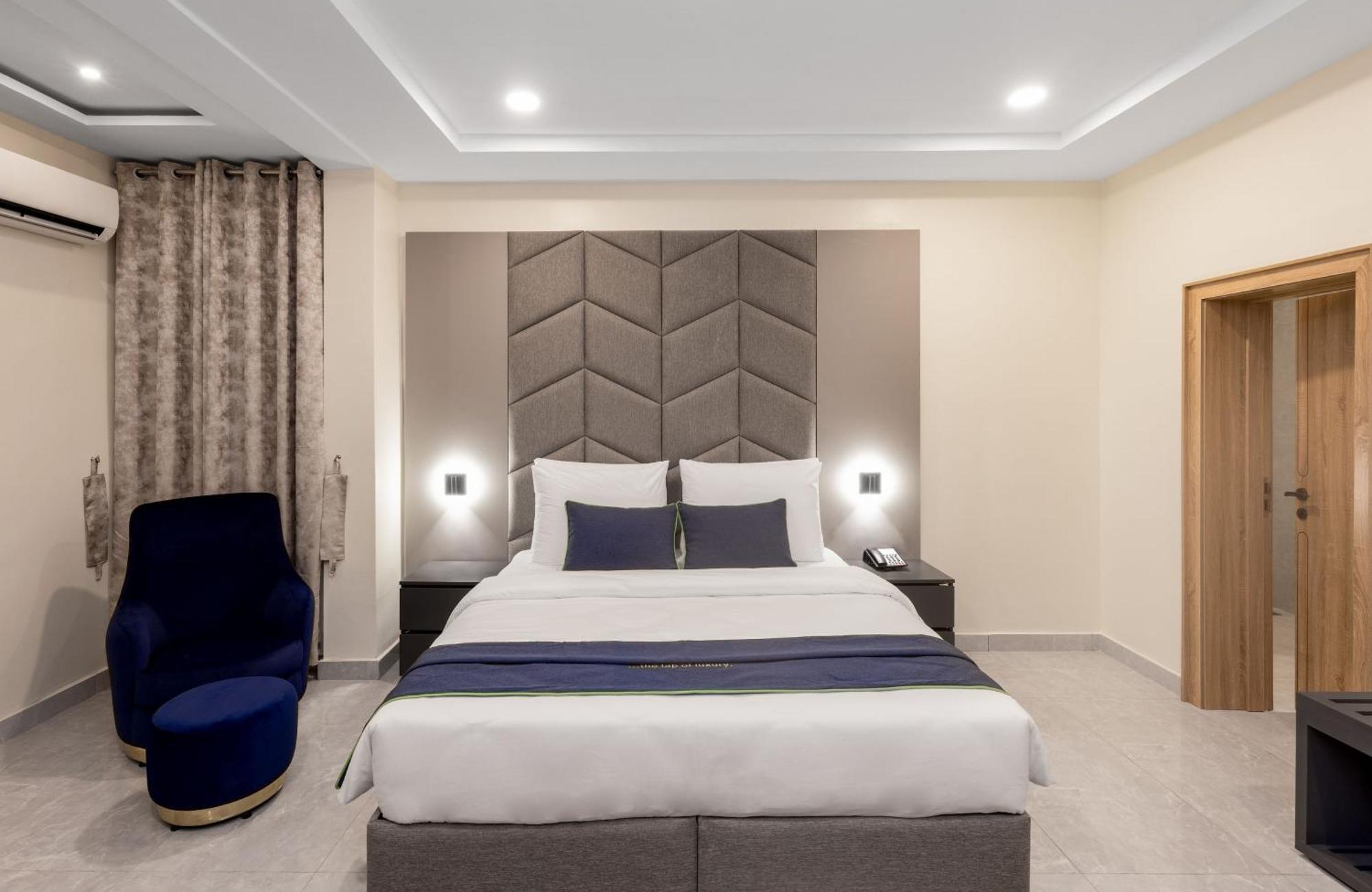 Stp Apartments Αμπούζα Εξωτερικό φωτογραφία